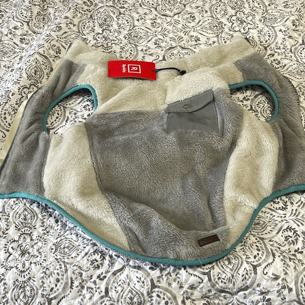 Reddy NWT Dog vest